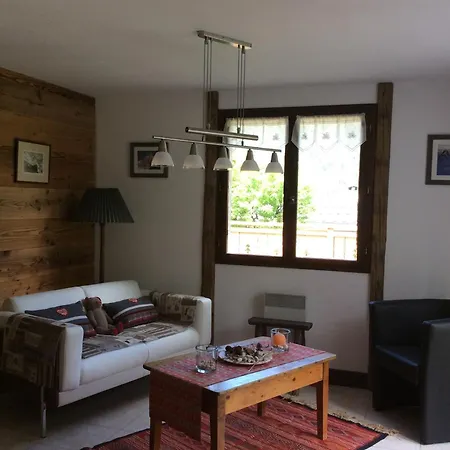 샬레 La Nanda Devi *